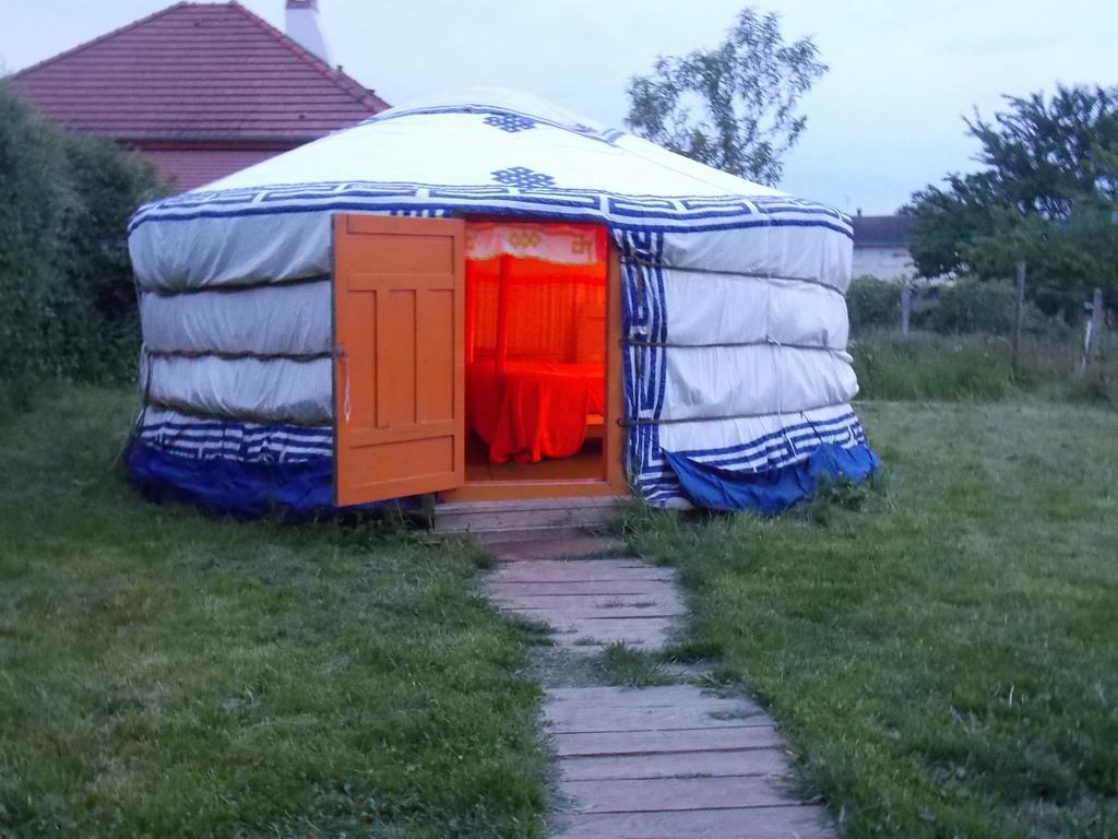 Yourte Mongole Huriel Zewnętrze zdjęcie